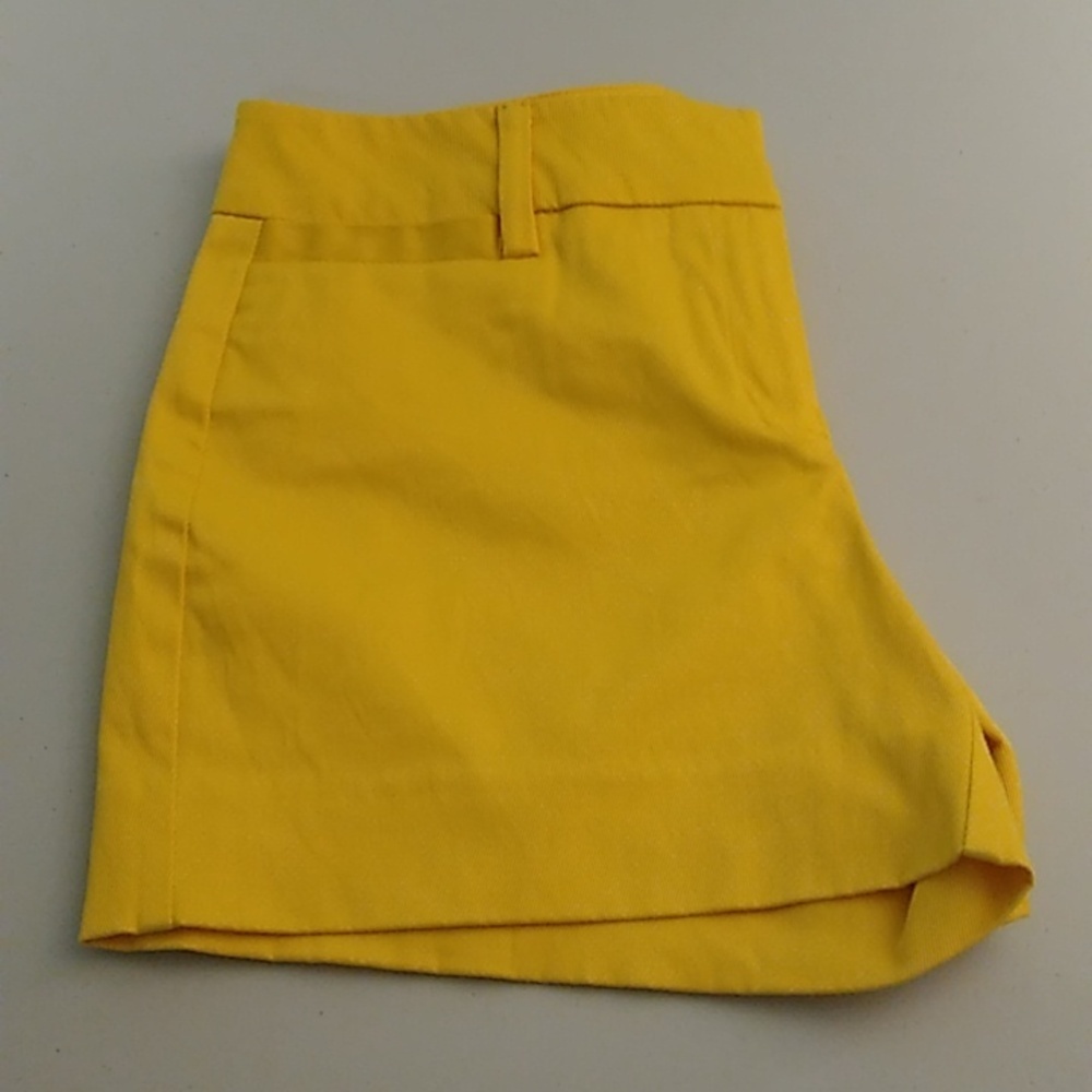 NEW YORK & CO MIDRISE,, BELT LOOPS, 4 POCKET, TAILORED, STRETCH, SHORTS